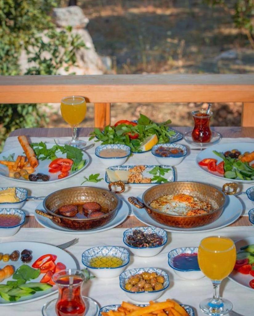 Doganin Ruhu Hotel & Bungalow Kaş Exteriör bild