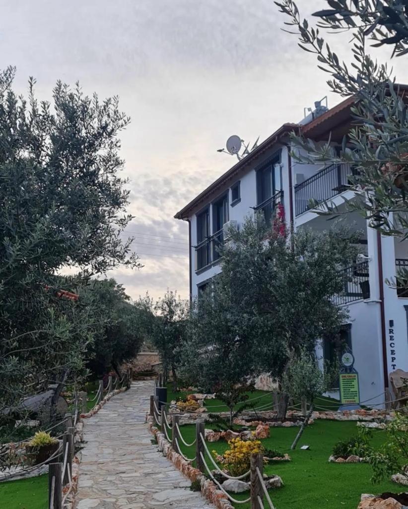 Doganin Ruhu Hotel & Bungalow Kaş Exteriör bild