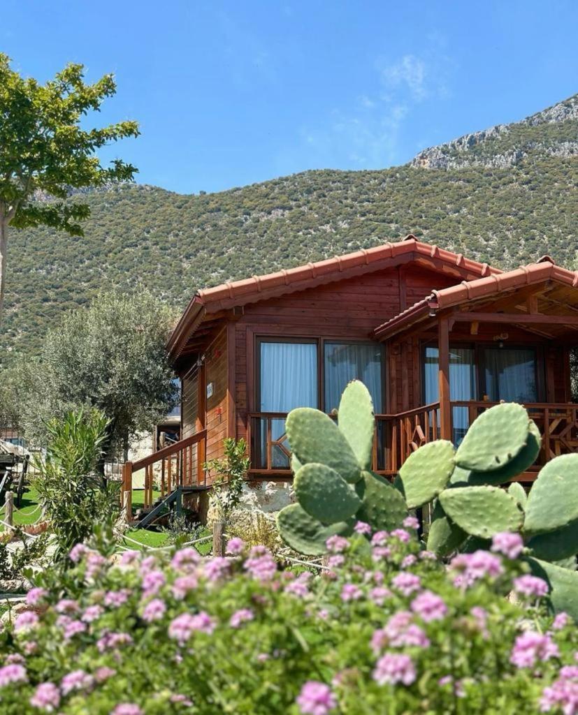 Doganin Ruhu Hotel & Bungalow Kaş Exteriör bild